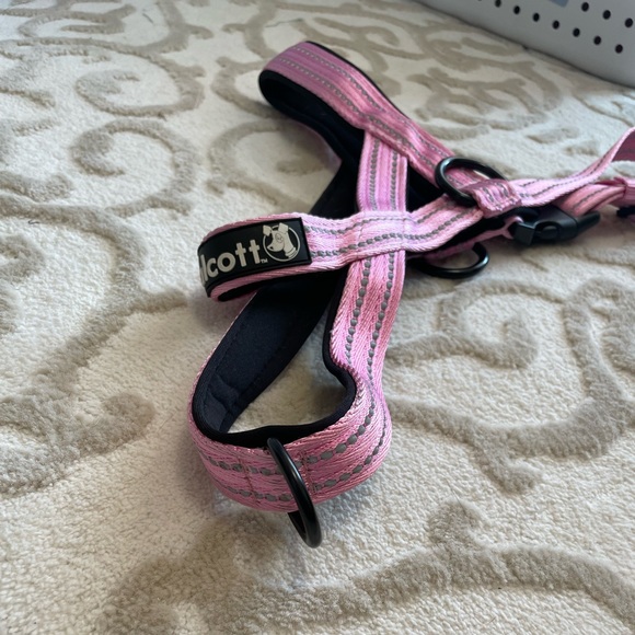 ALCOTT Reinforced Neoprene Dog Harness in Pink with Reflective Stitching - Picture 10 of 10
